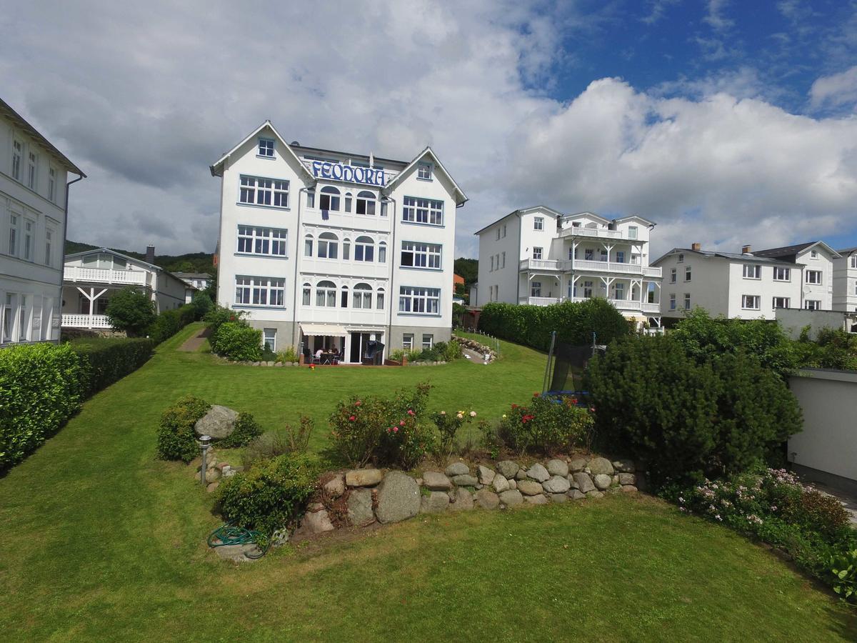 Villa Feodora - Das Haus Mit Dem Einzigartigen Seeblick 萨斯尼茨 外观 照片